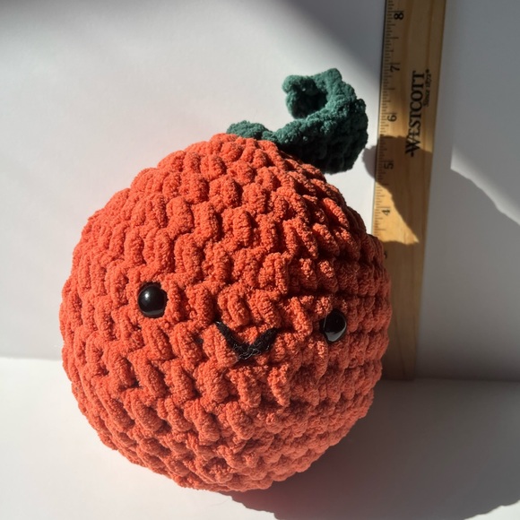 SOLD🥰Orange crochet plush handmade - Picture 3 of 3